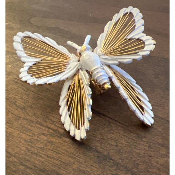 Monet Butterfly Brooch White Gold Vintage Unique Light Discreetly Elegant - Picture 4 of 13